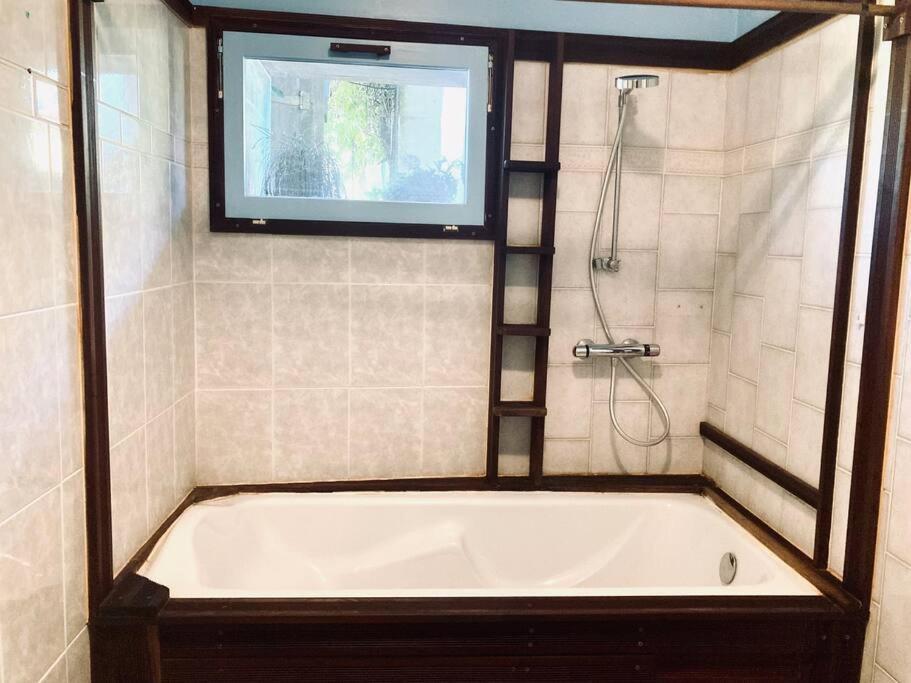 Maison De Campagne - La Belle Claudine Laruscade Dış mekan fotoğraf